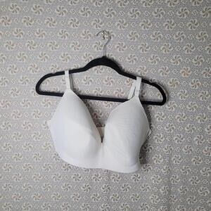 Women's 40DDD White everyday secret treasures minimal padding no underwire bra